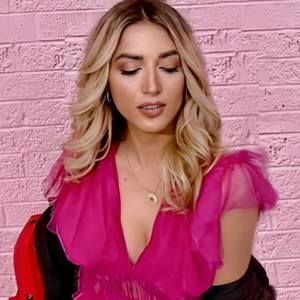 Meet your Posher, Tita